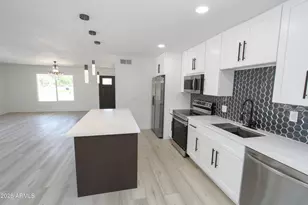2371 W Paradise Ln, Phoenix, AZ 85023 - Photo 6