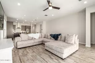 10446 W Lone Cactus Dr, Peoria, AZ 85382 - Photo 4