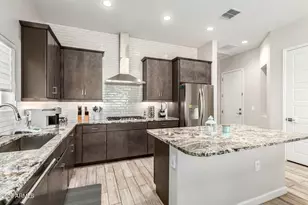 10446 W Lone Cactus Dr, Peoria, AZ 85382 - Photo 6