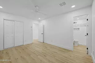 5232 W Hearn Rd, Glendale, AZ 85306 - Photo 10