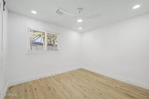 5232 W Hearn Rd, Glendale, AZ 85306 - Photo 14