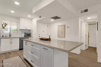 4150 E Cactus Road #110, Phoenix, AZ 85032 - Photo 1