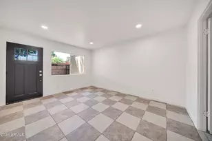 3338 W Las Palmaritas Dr, Phoenix, AZ 85051 - Photo 6