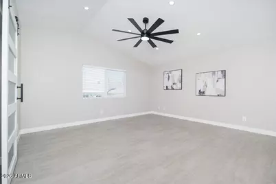 8106 W Wethersfield Road, Peoria, AZ 85381 - Photo 14