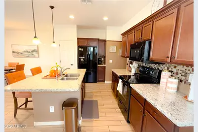 16813 S 178th Drive, Goodyear, AZ 85338 - Photo 4