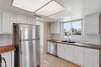 2455 E Broadway Road #8, Mesa, AZ 85204 - Photo 10