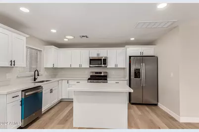 818 W Elna Rae Street, Tempe, AZ 85281 - Photo 22