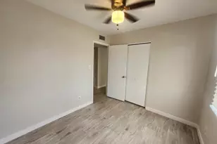 3136 W Port Au Prince Ln, Phoenix, AZ 85053 - Photo 12