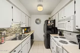 95 N Cooper Rd, Chandler, AZ 85225 - Photo 16