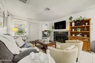 95 N Cooper Rd, Chandler, AZ 85225 - Photo 12