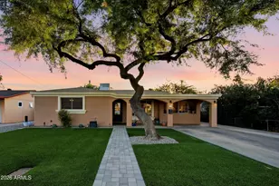 2422 N 37th St, Phoenix, AZ 85008 - Photo 1