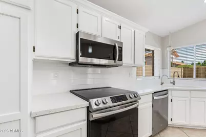 4041 W Avenida Del Sol Avenue, Glendale, AZ 85310 - Photo 18