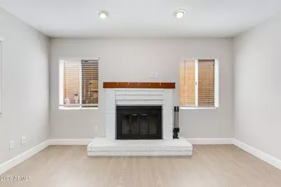 4041 W Avenida Del Sol Avenue, Glendale, AZ 85310 - Photo 10