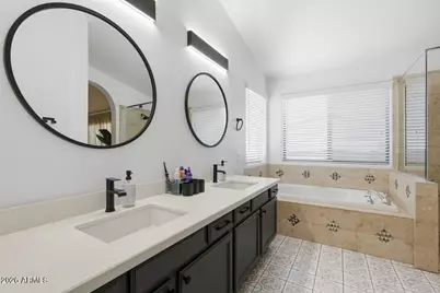 17240 N 42nd Place, Phoenix, AZ 85032 - Photo 16