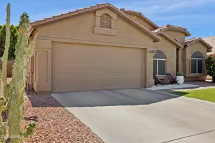 16821 S 44th St, Phoenix, AZ 85048 - Photo 2