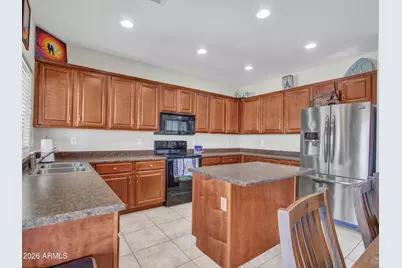 313 S 117th Drive, Avondale, AZ 85323 - Photo 4