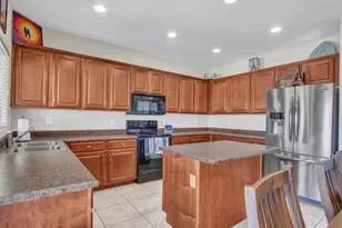 313 S 117th Dr, Avondale, AZ 85323 - Photo 4