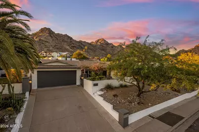 2432 E Piestewa Peak Drive, Phoenix, AZ 85016 - Photo 1