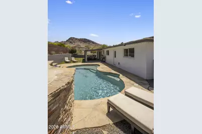 2432 E Piestewa Peak Drive, Phoenix, AZ 85016 - Photo 44