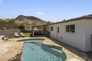 2432 E Piestewa Peak Dr, Phoenix, AZ 85016 - Photo 44