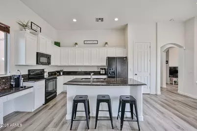 3950 N Edith Way, Buckeye, AZ 85396 - Photo 10