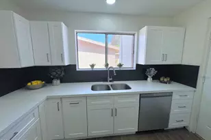 3818 W Ruth Ave, Phoenix, AZ 85051 - Photo 4