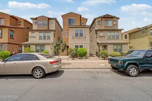 2026 N 77th Dr, Phoenix, AZ 85035 - Photo 1