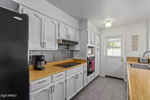 106 E Geneva Dr, Tempe, AZ 85282 - Photo 8