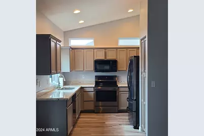 17407 N Larkspur Lane, Surprise, AZ 85374 - Photo 4