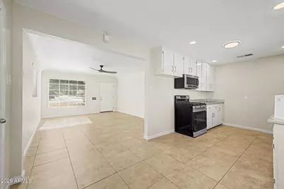 3621 N 21st Drive, Phoenix, AZ 85015 - Photo 8