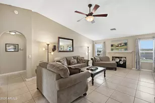 4019 E Morrow Dr, Phoenix, AZ 85050 - Photo 6