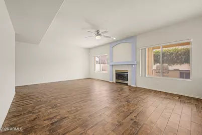 7349 W Willow Avenue, Peoria, AZ 85381 - Photo 2