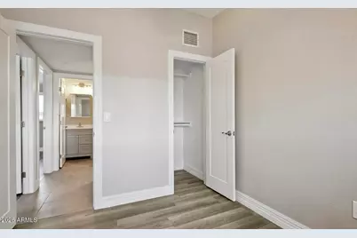 2068 E Howe Avenue, Tempe, AZ 85281 - Photo 6