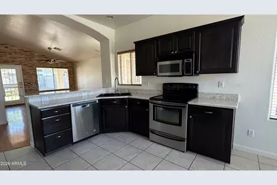 8146 W Clara Lane, Peoria, AZ 85382 - Photo 8
