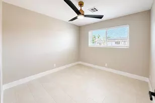 3429 W Aster Dr, Phoenix, AZ 85029 - Photo 8