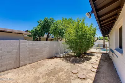 3351 E Desert Cove Avenue, Phoenix, AZ 85028 - Photo 26