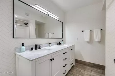 3351 E Desert Cove Avenue, Phoenix, AZ 85028 - Photo 16