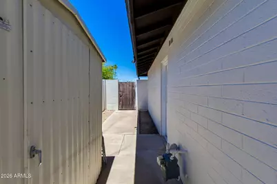 3351 E Desert Cove Avenue, Phoenix, AZ 85028 - Photo 38