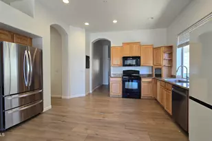 10335 E Rosemary Ln, Scottsdale, AZ 85255 - Photo 10