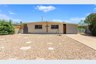 301 W Busby Drive, Sierra Vista, AZ 85635 - Photo 1