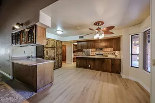 1322 W Aster Dr, Phoenix, AZ 85029 - Photo 14