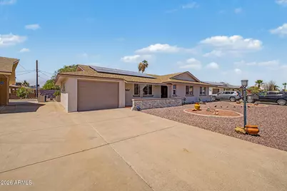 11208 N 105th Avenue, Sun City, AZ 85351 - Photo 2