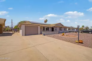 11208 N 105th Ave, Sun City, AZ 85351 - Photo 2