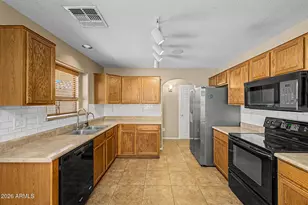 2511 W Gambit Trail, Phoenix, AZ 85085 - Photo 8