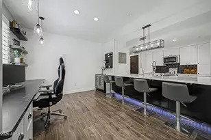 705 W Queen Creek Rd, Chandler, AZ 85248 - Photo 10