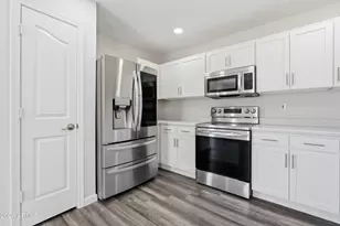 15749 W Watson Ln, Surprise, AZ 85379 - Photo 6