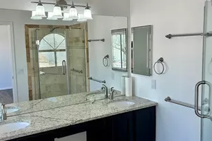 108 W Behrend Dr, Phoenix, AZ 85027 - Photo 10