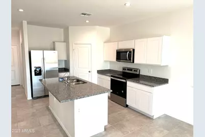 1567 E Fletcher Drive, Casa Grande, AZ 85122 - Photo 8