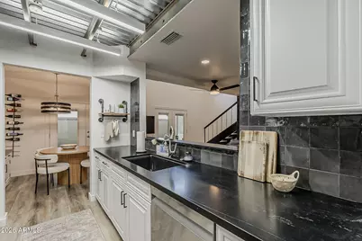 3136 N 38th Street #1, Phoenix, AZ 85018 - Photo 16