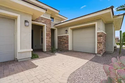 2573 E Mayberry Avenue, Gilbert, AZ 85297 - Photo 8